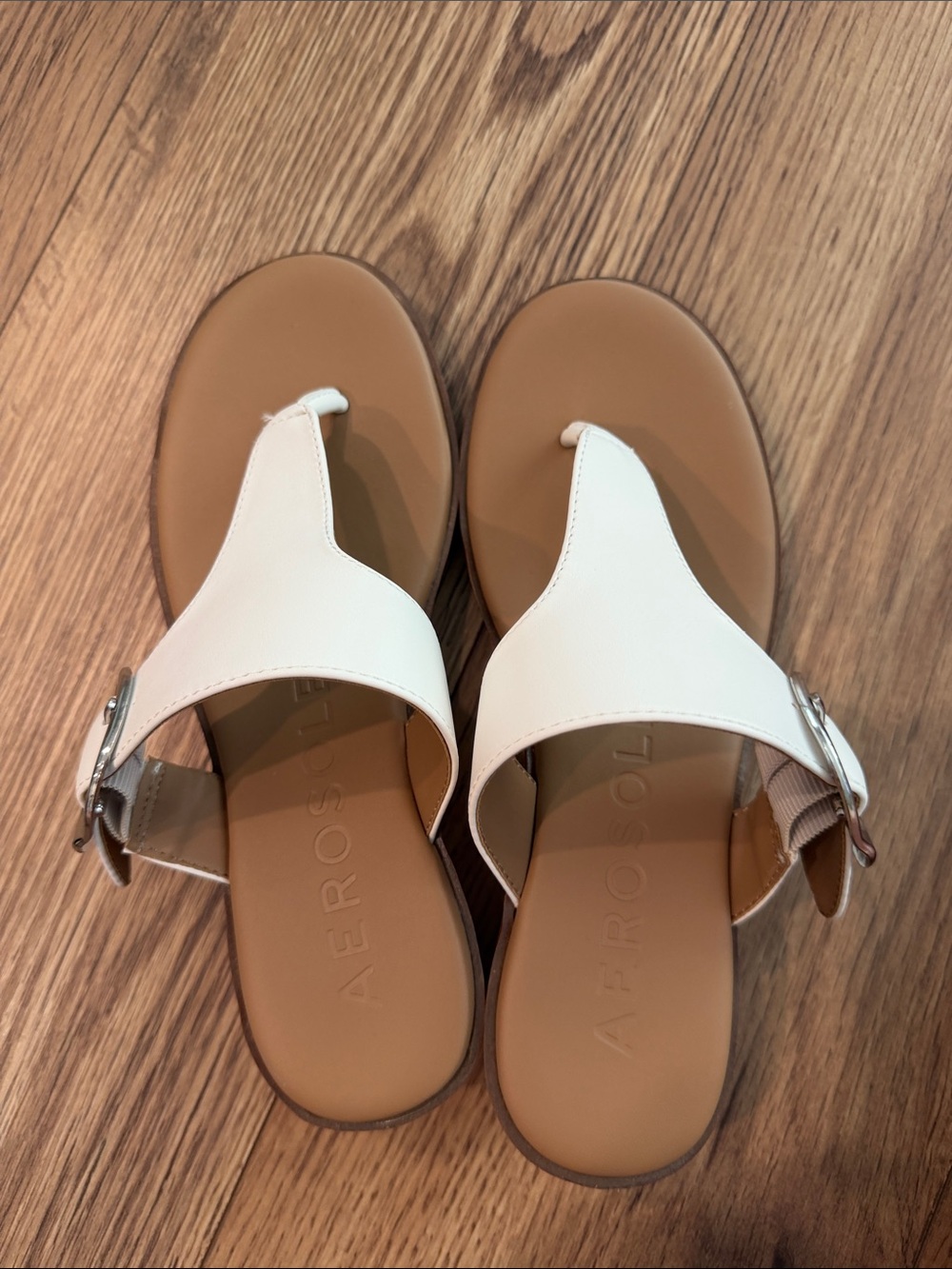 Aerosoles Sandals White size 7